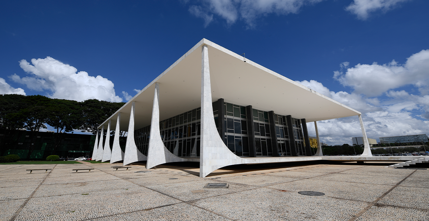 STF forma maioria para suspender multas da NR-1 por 90 dias