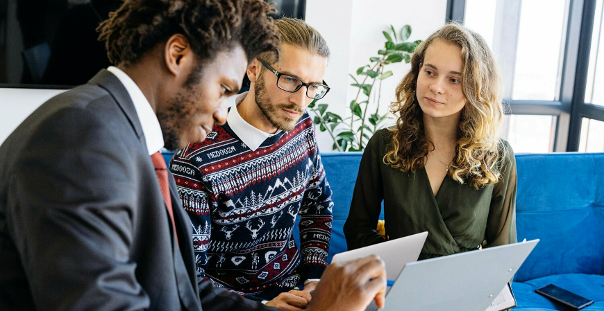 Tempo médio para abrir empresas no Brasil cai de 21 para 18 horas; veja qual estado mais rápido