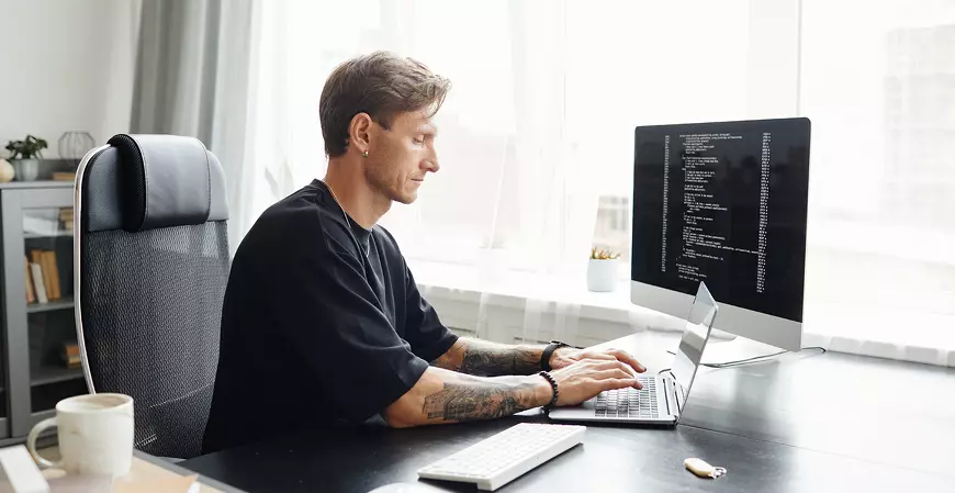 Três em cada quatro pequenas empresas usam ferramentas digitais para fazer negócios