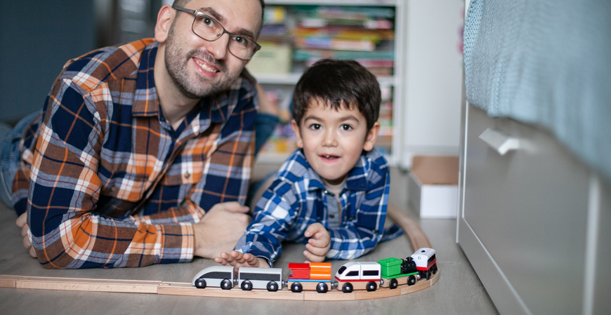 Mãe de criança com autismo conquista direito à jornada reduzida sem corte salarial