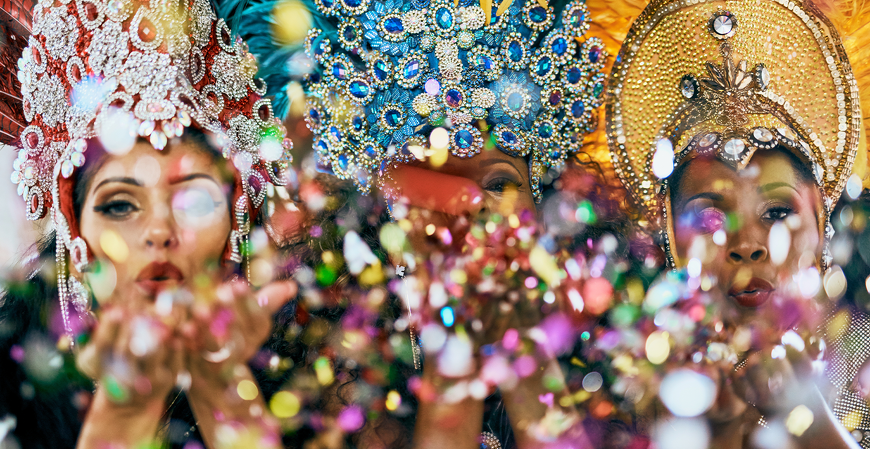 Vai para os bloquinhos de Carnaval? Veja medidas de segurança para fazer pagamentos com cartão durante as festas