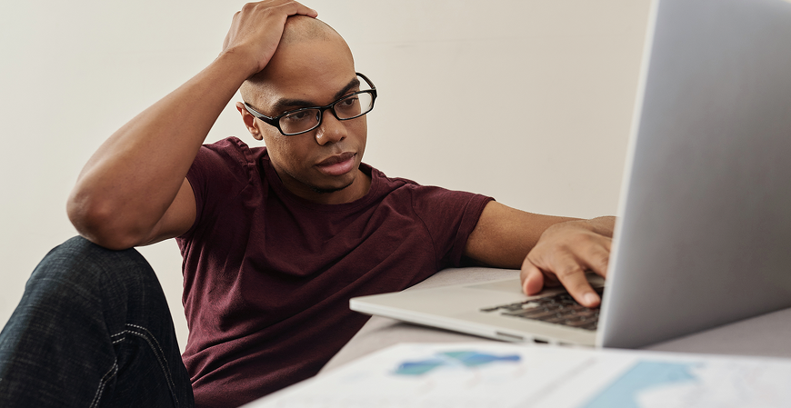 Empresas com 100 ou mais funcionários já podem acessar relatório de transparência salarial